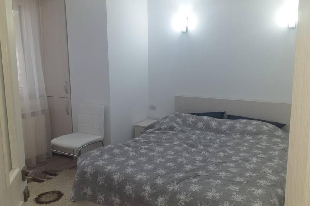 Apartament Locatia 0 Suczawa Zewnętrze zdjęcie